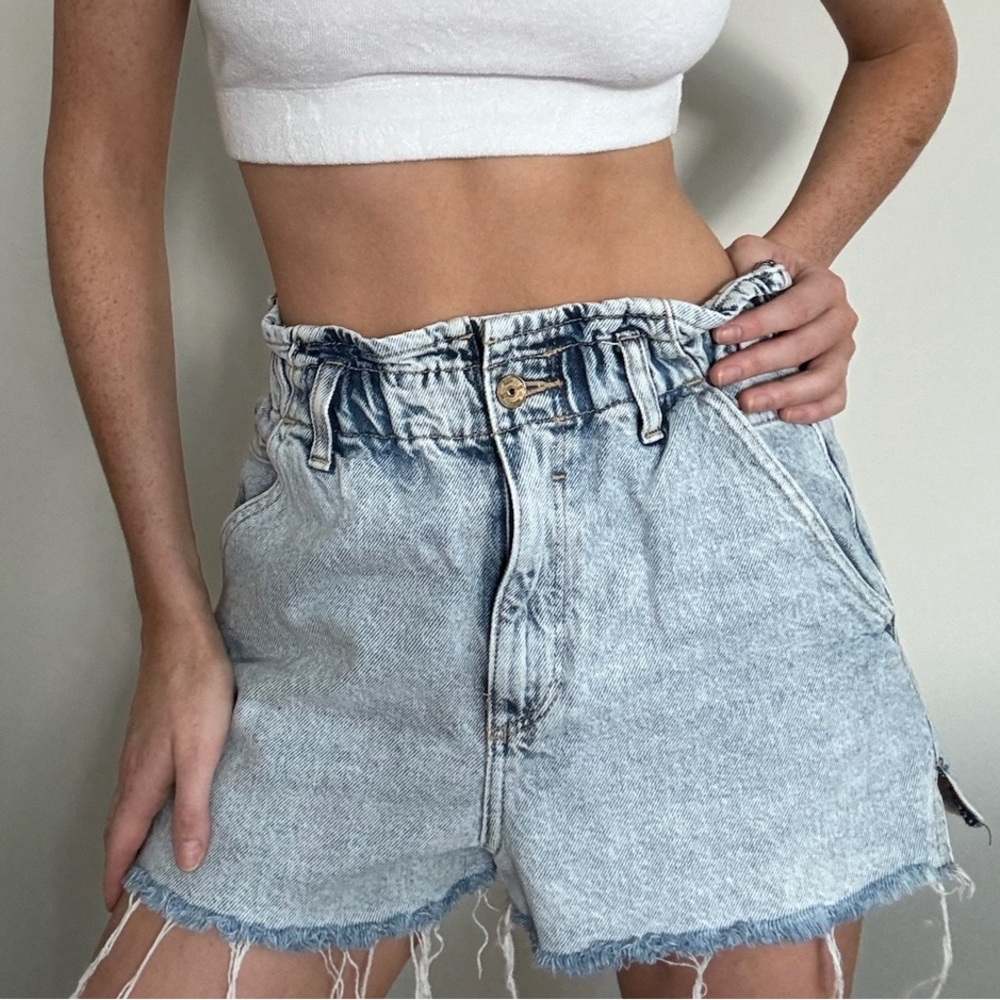 Zara Light Wash Paperbag Denim Shorts - Blue